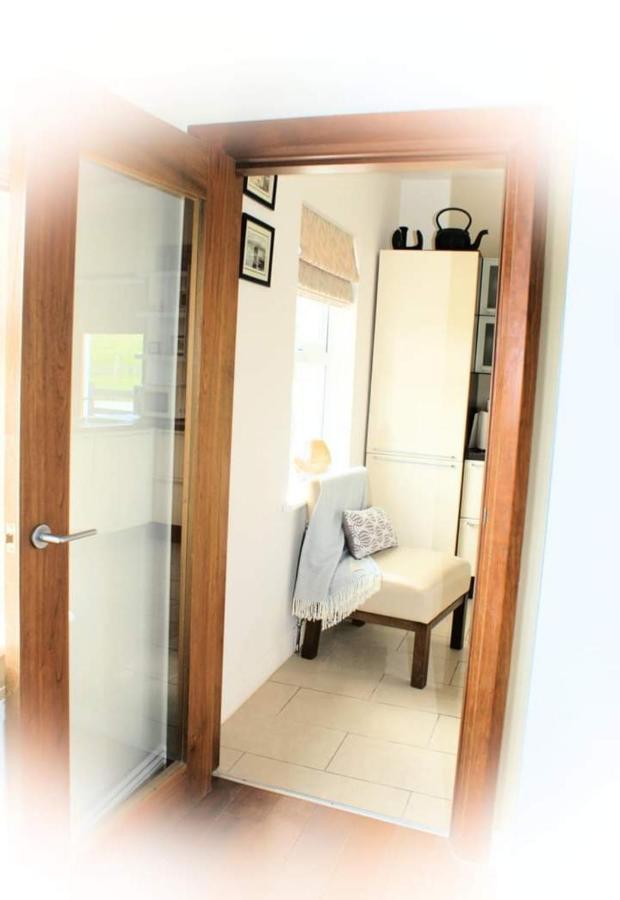 Cozy & Remote Hideaway Gintys Cottage Ross Port Εξωτερικό φωτογραφία